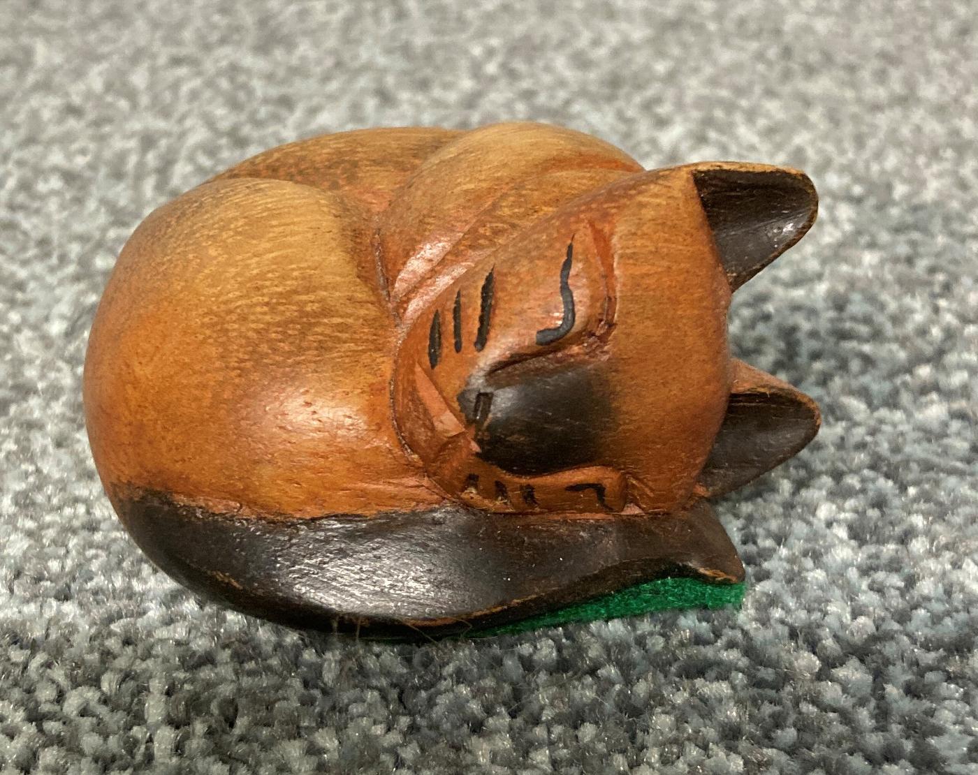 Vintage Wooden Small Curled Up Cat
